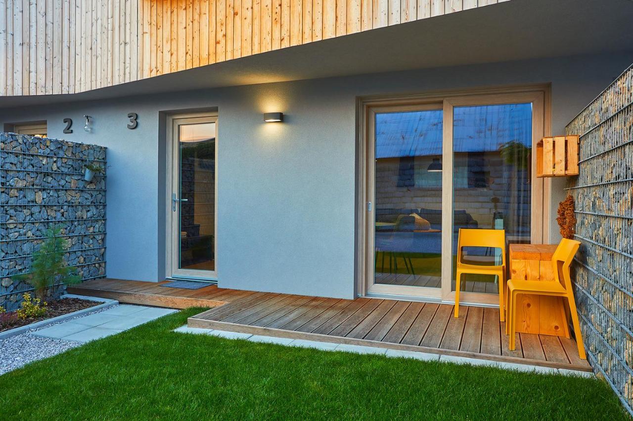 Apartmany Lama Malatiny Exterior foto