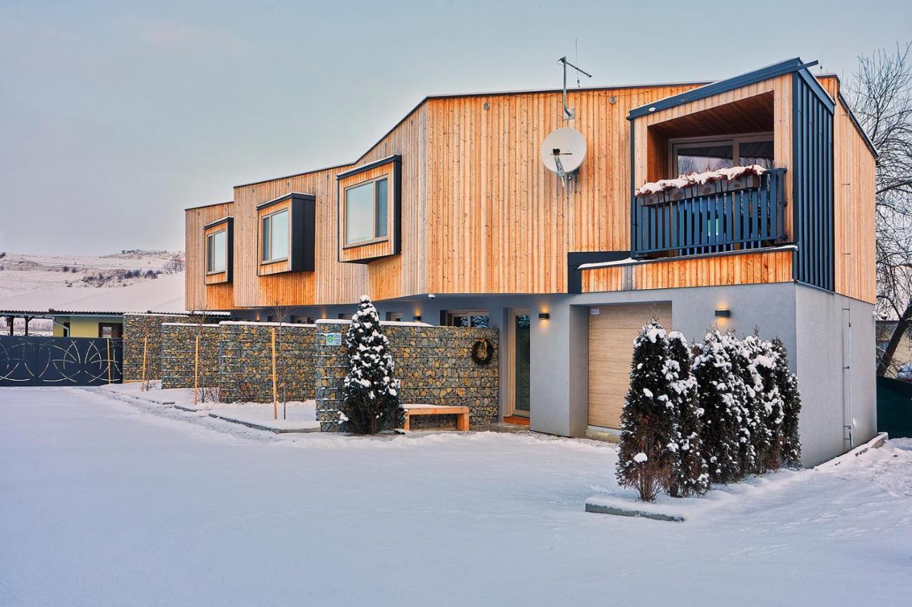 Apartmany Lama Malatiny Exterior foto